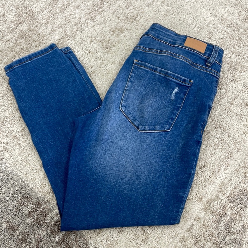 Mid rise skinny jeans